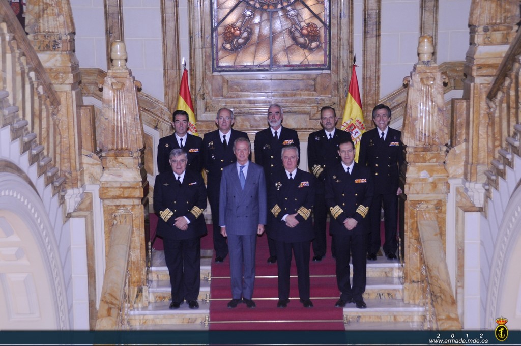 El ministro de Defensa ha presidido hoy por primera vez la reunión del Consejo Superior de la Armada